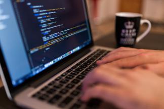 Regionuose startuoja Dr. J. P. Kazicko moksleivių IT ir programavimo konkursai / Unsplash.com nuotr. Regionuose startuoja Dr. J. P. Kazicko moksleivių IT ir programavimo konkursai / Unsplash.com nuotr.