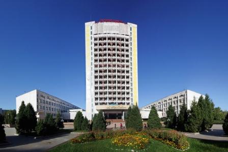 Al-Farabi universitetas – Kazachstano sostinėje Astanoje įsikūrusi aukštoji mokykla