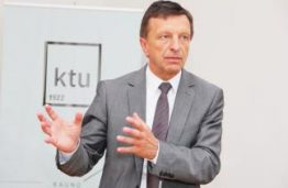 Reitingas „Lietuvos įtakingiausieji 2015“: lyderis tarp rektorių – Petras Baršauskas