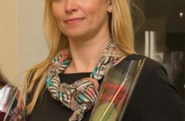 Ingridai Venytei  įteiktas technologijos mokslų daktaro diplomas