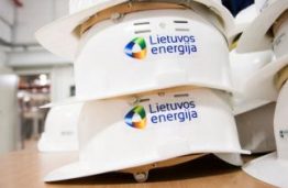 KTU tęsia dialogą su verslu: pasirašyta bendradarbiavimo sutartis su energetikos įmonių grupe „Lietuvos energija“
