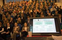 Konferencija „Up To You“: 1000 moksleivių, 18 pranešėjų ir Lietuvos mokyklų apdovanojimai