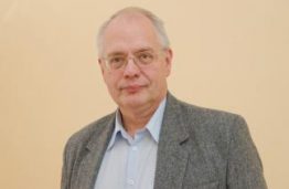 Ekonomistas Vytautas Snieška: šiais laikais ekonomika klestėti gali tik inovacijų pagrindu