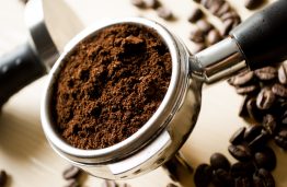 Neskubėkite išmesti: kavos tirščiai – itin vertinga atlieka