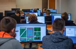 Pirmoji šalyje kompiuterininkų mokykla KTU JKM švenčia 25-ąjį gimtadienį: skaičiuoja apie 10 tūkst. absolventų