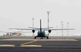 KTU ir aviacijos technologijų milžinė „Embraer“ pasirašė memorandumą – stiprins bendradarbiavimą aviacijos ir gynybos srityse