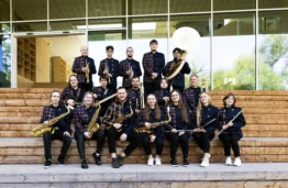 KTU pučiamųjų grupė „The BrassBees“ kviečia į koncertą Kaune su L. Mikalausku ir E. Sašenko