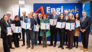 Lolita Jurkšienė su diplomu Briuselyje