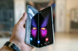 Ploni, labai ryškūs ir net suvyniojami: OLED technologijomis paremti ekranai sparčiai veržiasi į rinkos lyderius