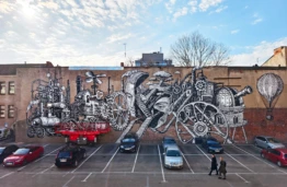 KTU centrinių rūmų kieme – mokslo aukštumas simbolizuojantis meno kūrinys