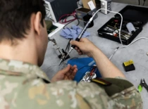 Dronų kursai „M-Lab“