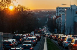Rugsėjo išbandymas vairuotojams: KTU ekspertas pataria, kaip elgtis, kad išvengtume spūsčių ir nelaimių